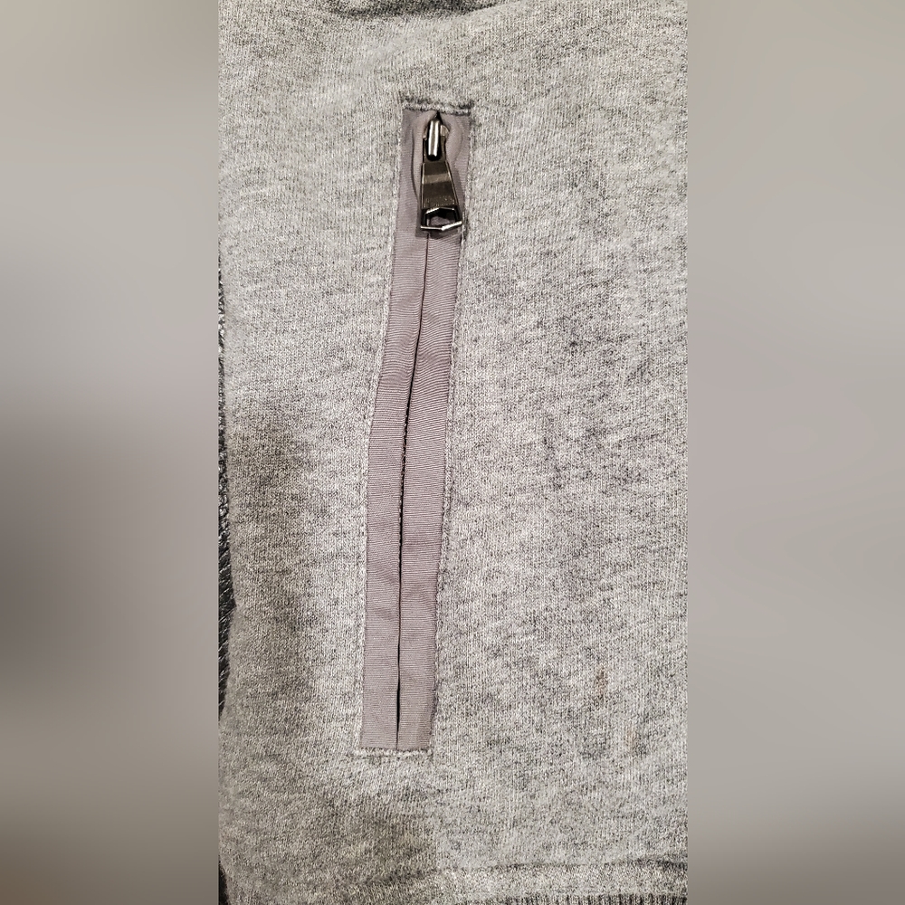 Banana Republic men's zip up sweater - Picture 8 of 10